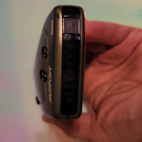 Escort Passport x50 - Picture 2 of 3